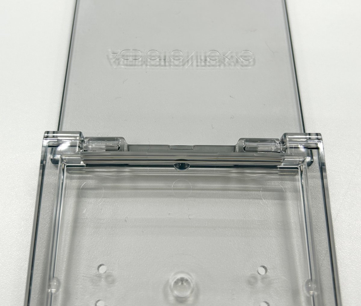 コーセー アイシャドウコンパクトの完全モノマテリアル化