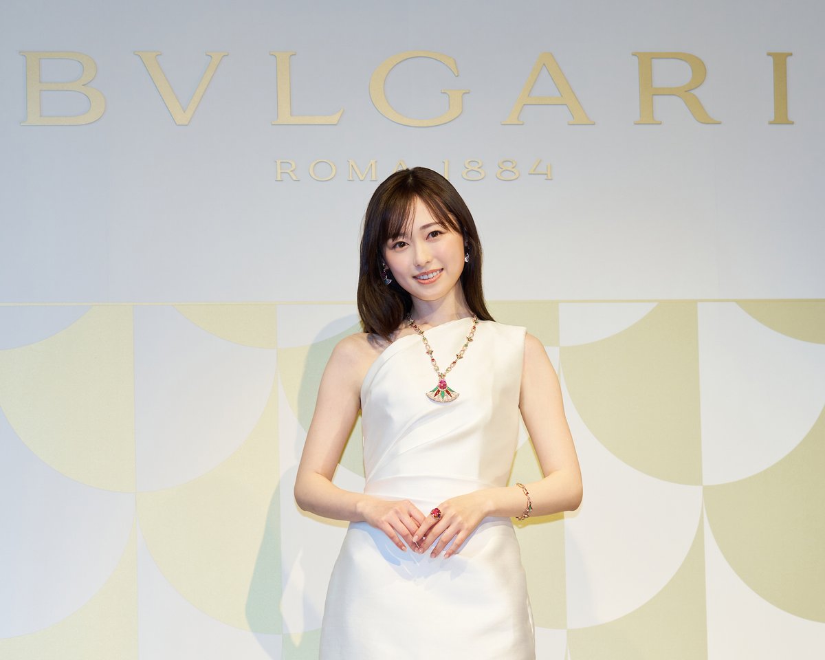 ブルガリ新アンバサダーの福原遥