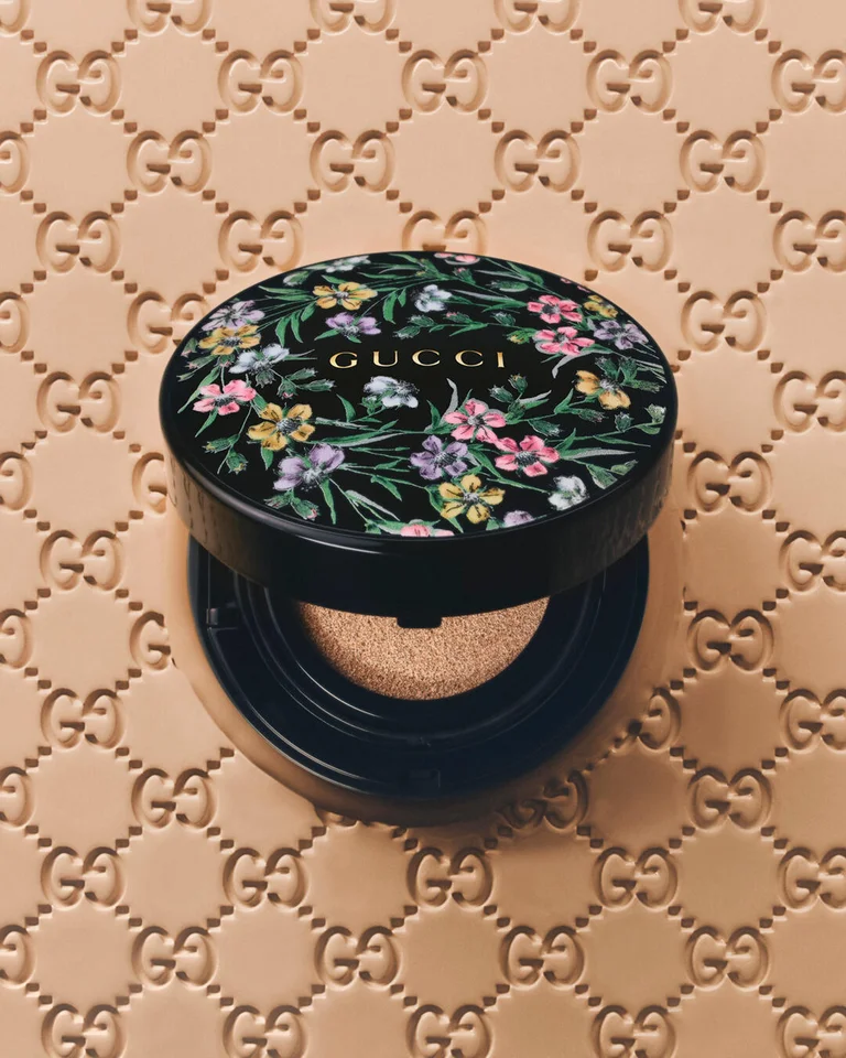 グッチ エテルニテ ドゥ ボーテ クッション ファンデーションの画像