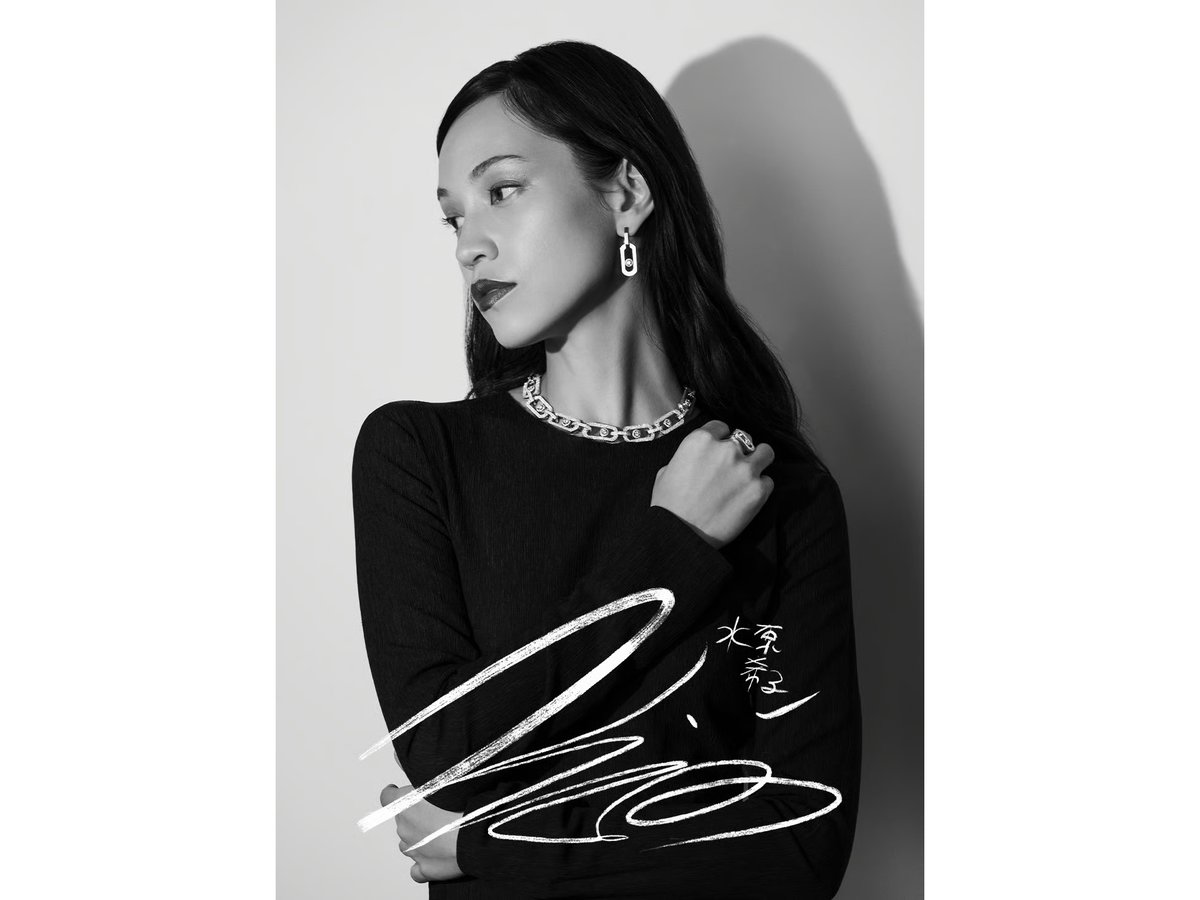 ⽔原希⼦の人物画像