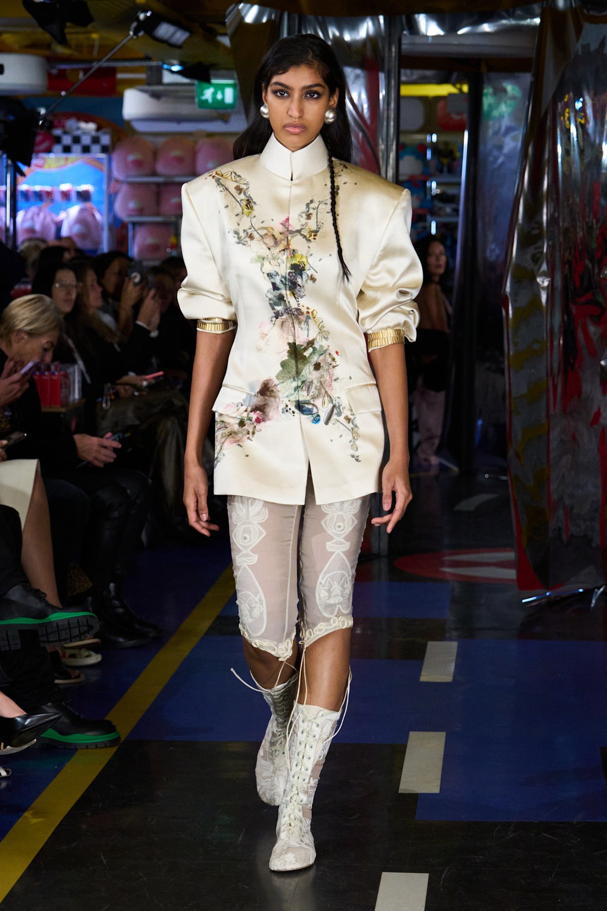 AK | OK ANAMIKA KHANNA