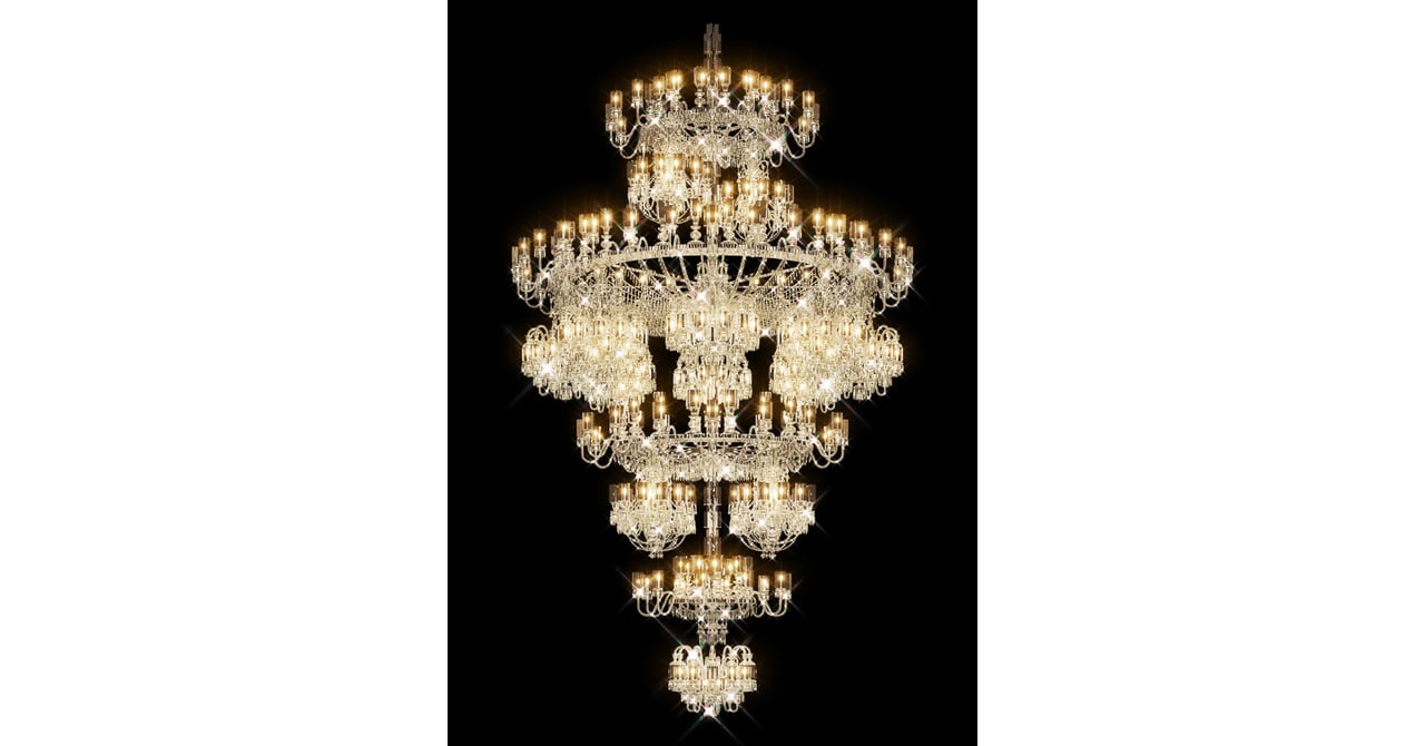 森田恭通デザイン 史上最大のバカラシャンデリアが初公開