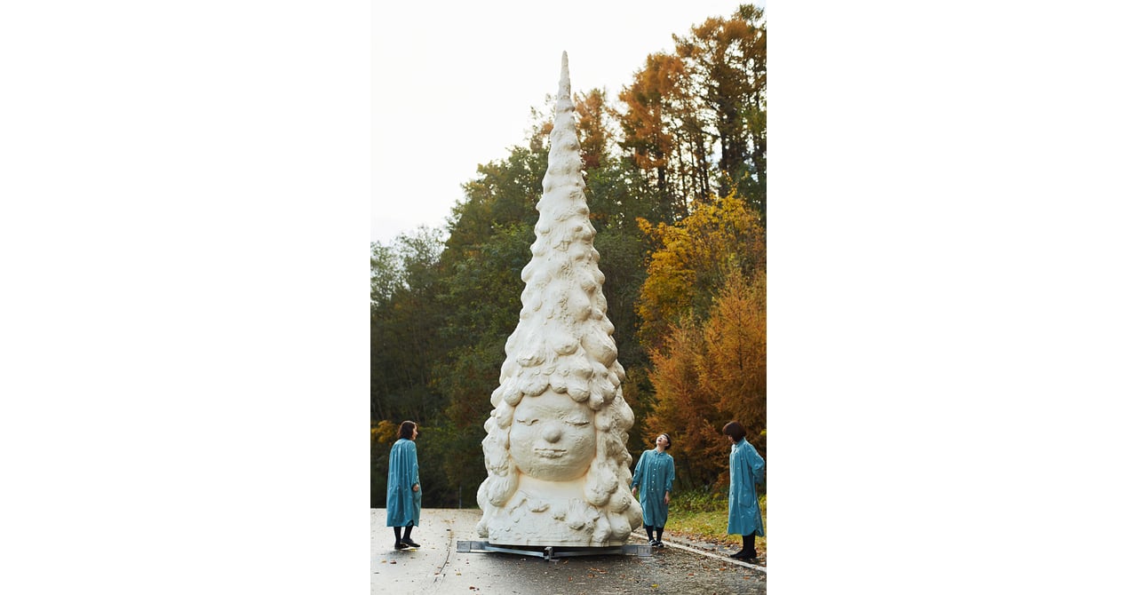 奈良美智が新作「Miss Forest / 森の子」発表 青森県立美術館