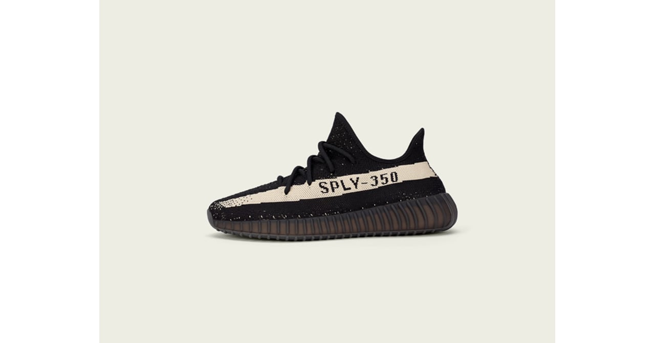 アディダス×カニエ「YEEZY BOOST 350 V2」にモノクロの新色が登場