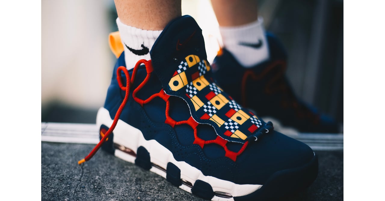 【美品】NIKE AIR MORE MONEY atoms 海洋旗信号をデザイン、アトモス限定「AIR MORE MONEY」が登場