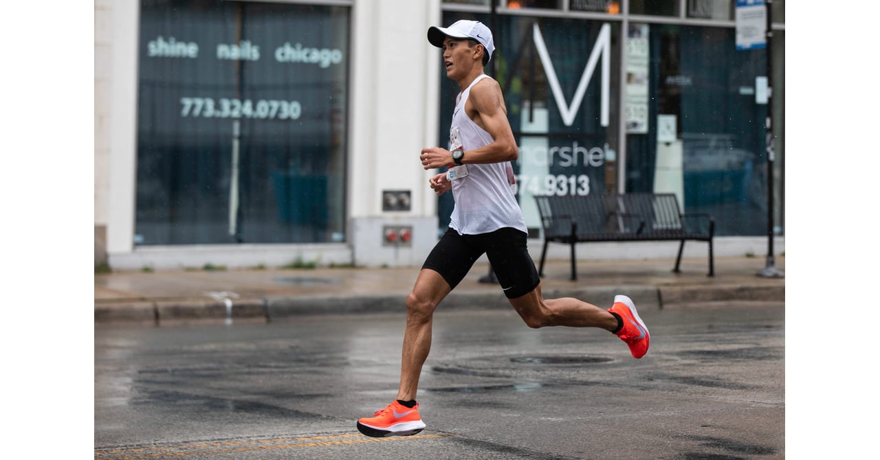 ナイキ 大迫傑着用 Lメンズ ハーフジップトップRUNNING DIVISION 新品 正規品 ナイキ 大迫傑着用 Lメンズ ハーフジップトップ NIKE