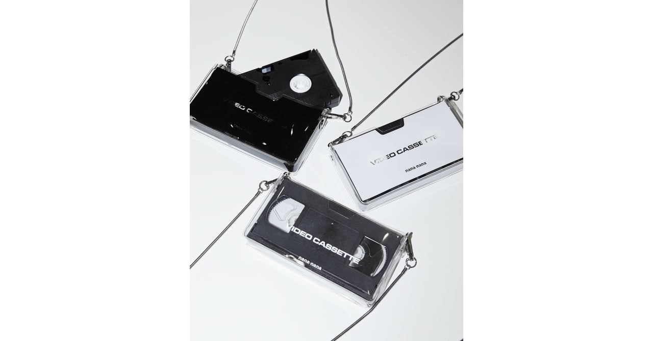 【5％OFF】 ナナナナ」ビデオテープサイズの新作PVCバッグ発売、用紙サイズ その他