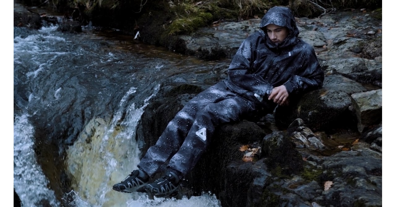 PALACE パレス　ビーニー　水色 GORE-TEX スノボー　スケボー PALACE パレス ビーニー 水色 GORE-TEX スノボー スケボー Palace