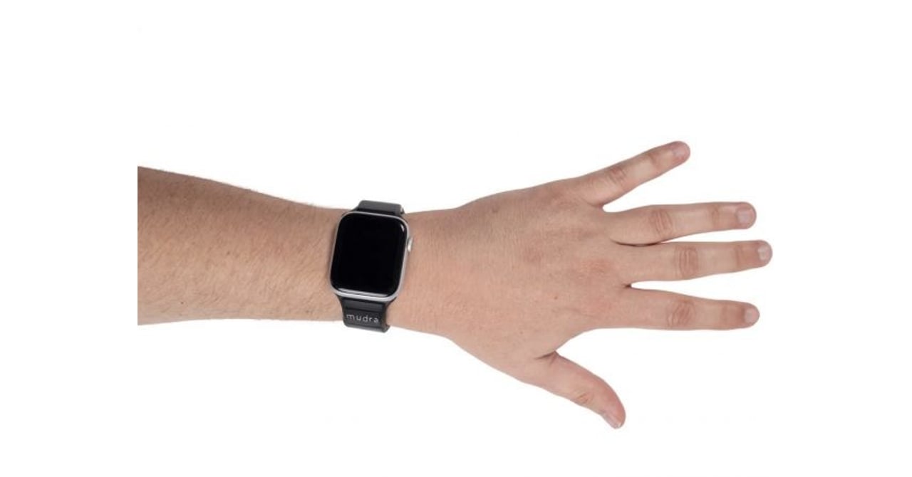 AIで手の動きを把握、タッチなしでApple Watchを操作できるバンド 