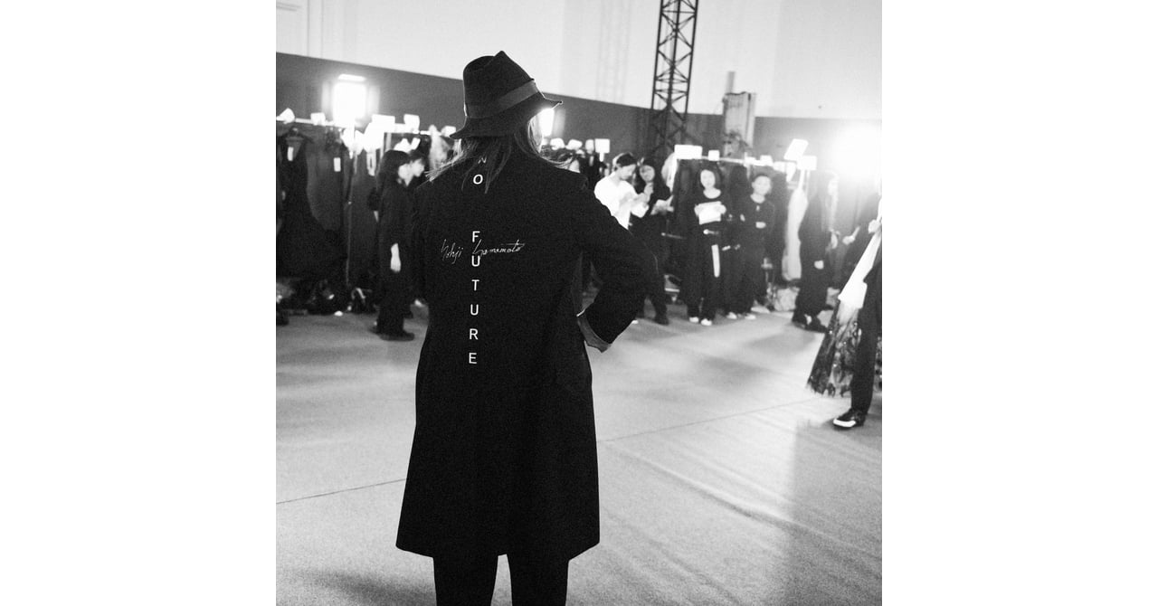 山本耀司のサイン入り、一点物のショーピースジャケットがオークション