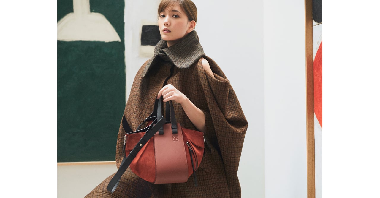 LOEWE ロエベ バルーンバッグ スモール ブラックタン 本田翼 本田翼の愛用バッグ！「Loewe」の新作“ハンモック” [ページ 2