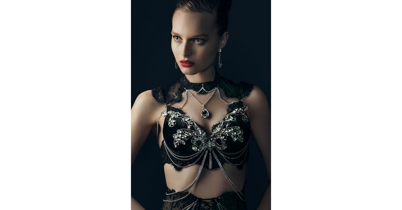 スワロフスキー　ブラジャー 100万円のブラジャーをラヴィジュールが発売、スワロフスキーの