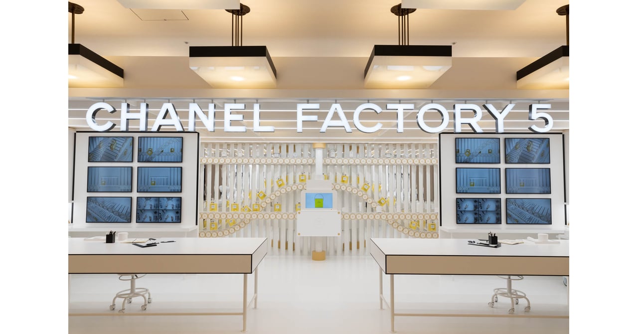 シャネル N°5のファクトリー”が出現 限定コレクションが揃う「CHANEL