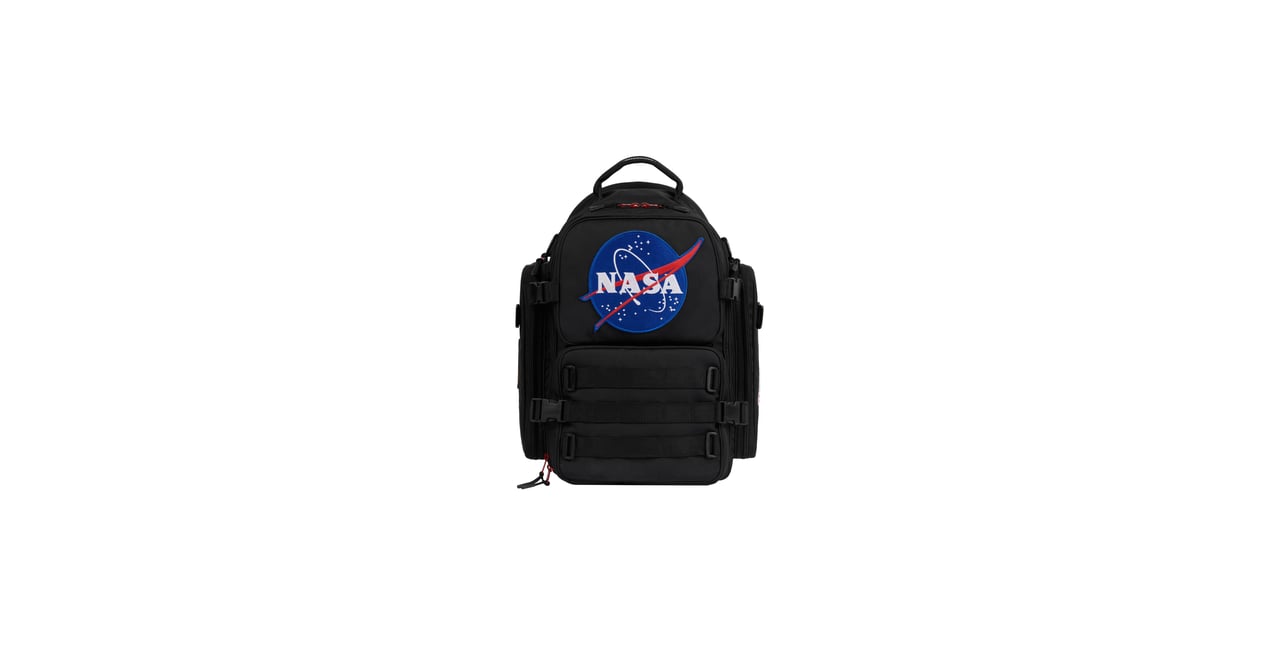 バレンシアガが「NASA」とのコラボアイテム発売、2種類のロゴを使用