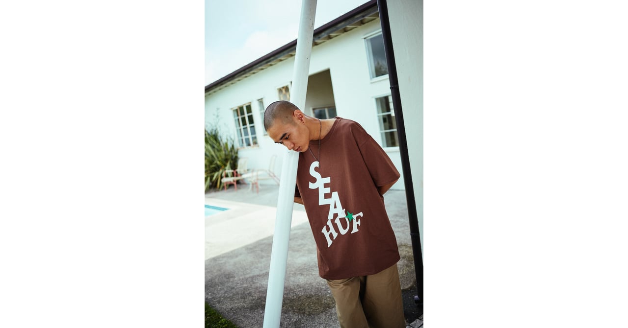 HUFとウィンダンシーがコラボ、ロゴを組み合わせたTシャツやショーツ発売