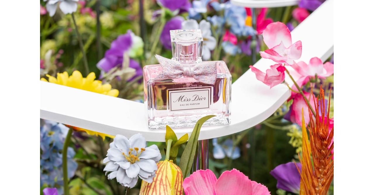 ミス ディオール」から花々が香る新作登場 ジャカード織りのカラフルな