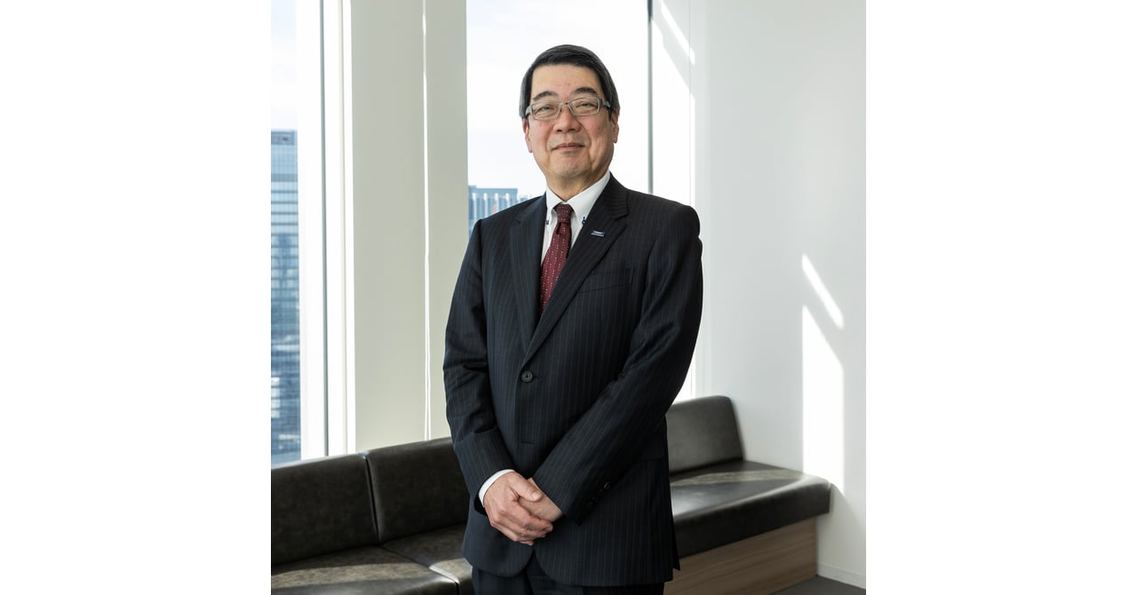 【トップに聞く 2023】東レ 三木憲一郎 繊維事業本部長 4度の値上げ、繊維産業の変化、ユニクロとの進化を聞く