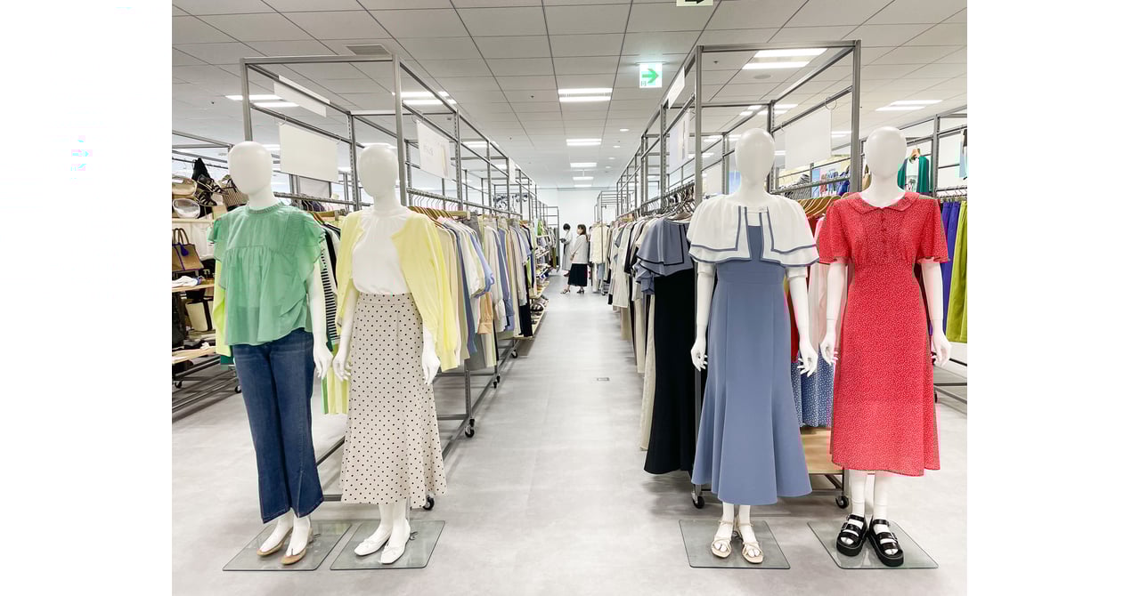 【人気のコラボ】リーガル アースミュージックアンドエコロジー TVアニメ『僕のヒーローアカデミア』​× earth music&ecology Japan