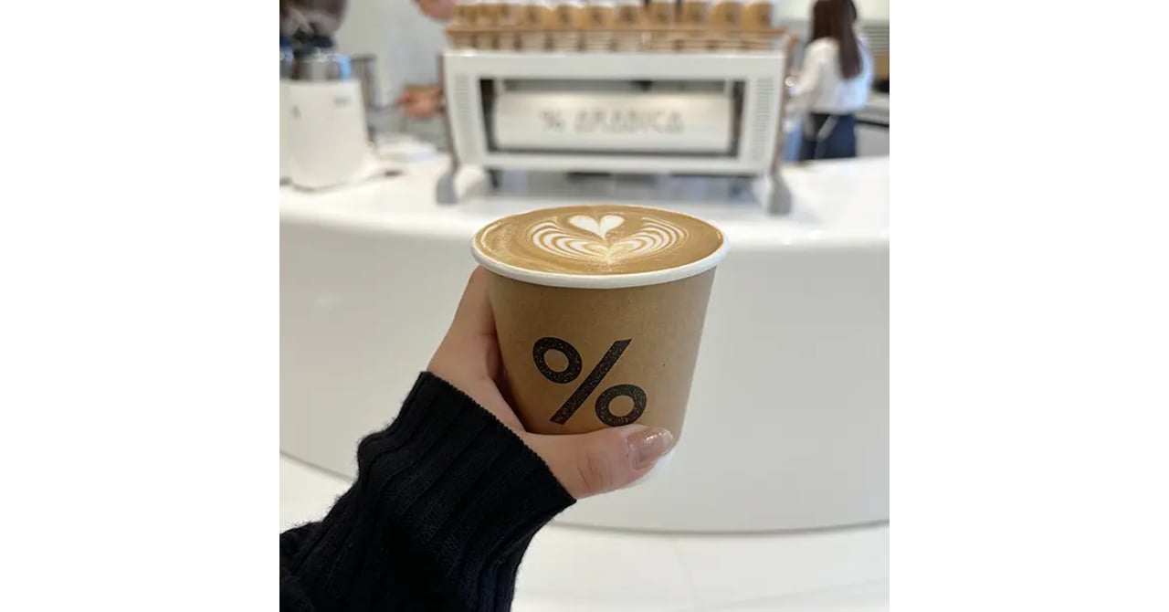 京都発のコーヒー店「% ARABICA」が東京初出店、麻布台ヒルズ内に2店舗同時オープン