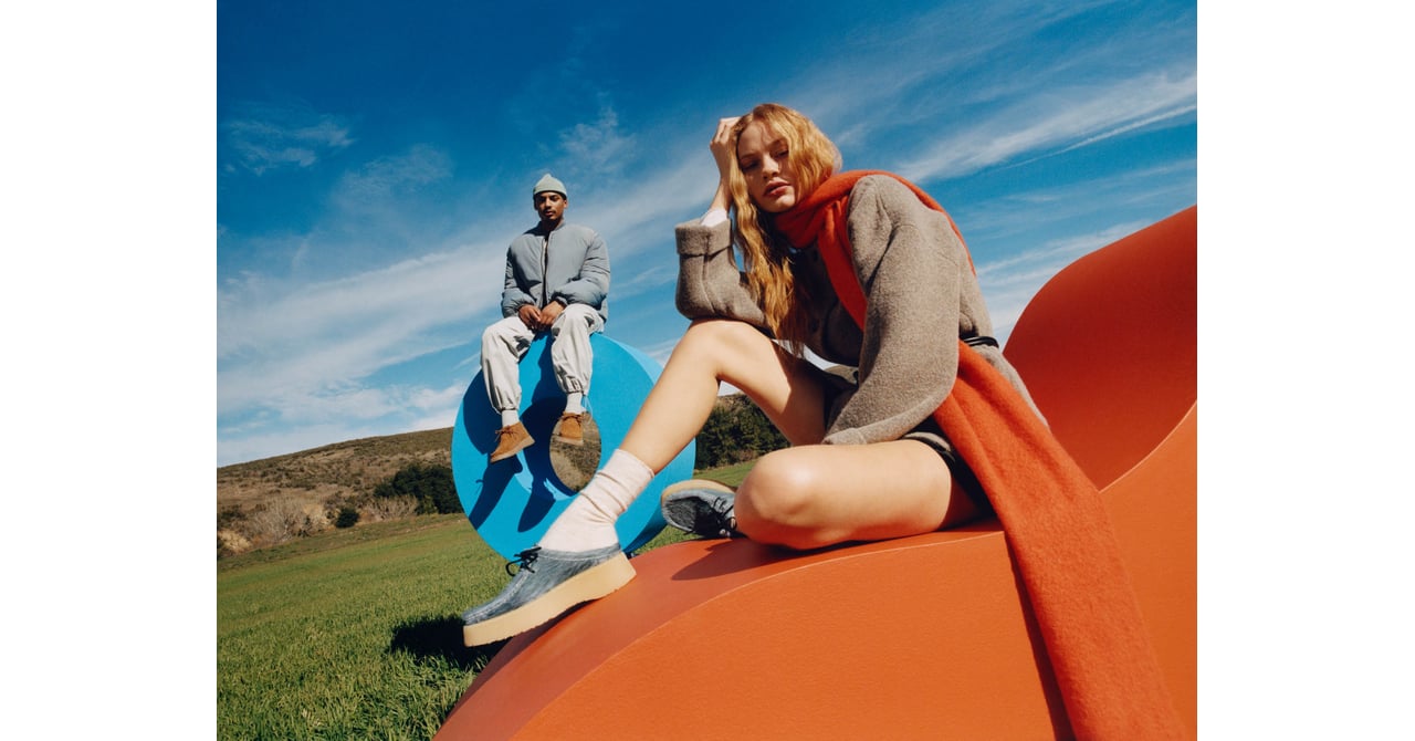 【新品未使用】CLARKS® × ZARA レザーローファー ベージュ 43 新品未使用】CLARKS® × ZARA レザーローファー ベージュ 43 新品未使用