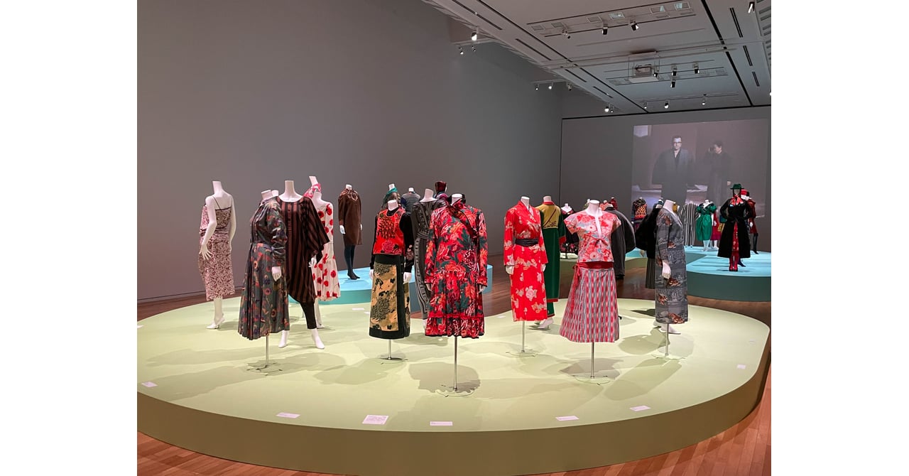 髙田賢三 夢をかける」展が東京オペラシティで開幕 「ケンゾー」創設者