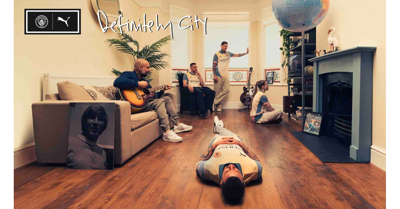 ノエル•ギャラガー デザイン PUMA マンチェスター シティ OASIS 新品 ノエル•ギャラガー デザイン PUMA マンチェスター シティ OASIS 新品