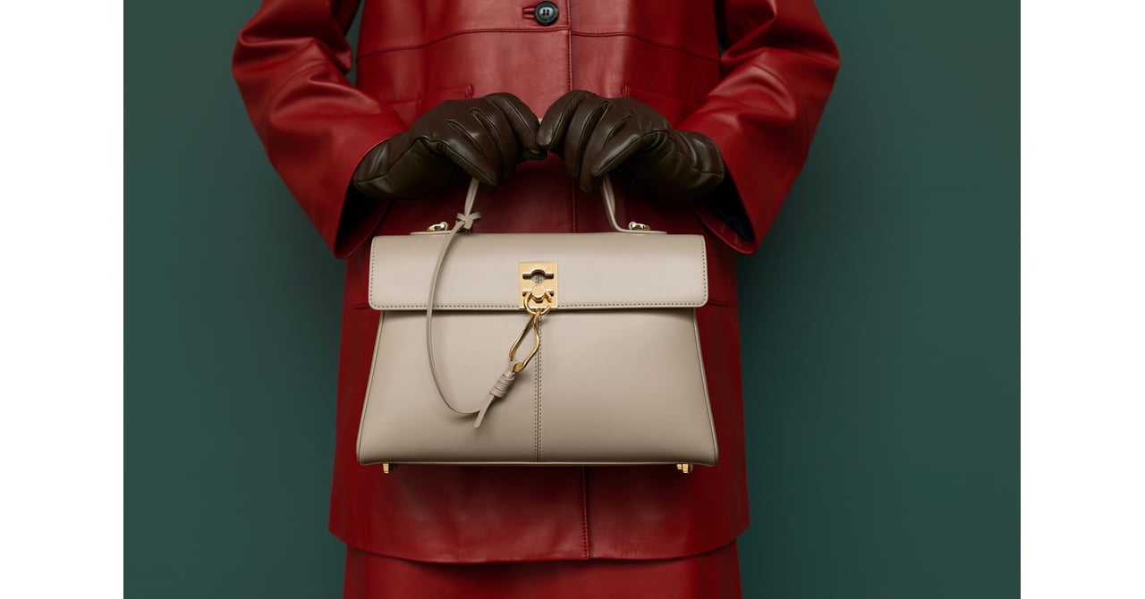 カフネ　tomorrowland ショルダーバッグ 国内でも取扱いの少ない〈CAFUNÉ〉の世界に触れる特別な機会