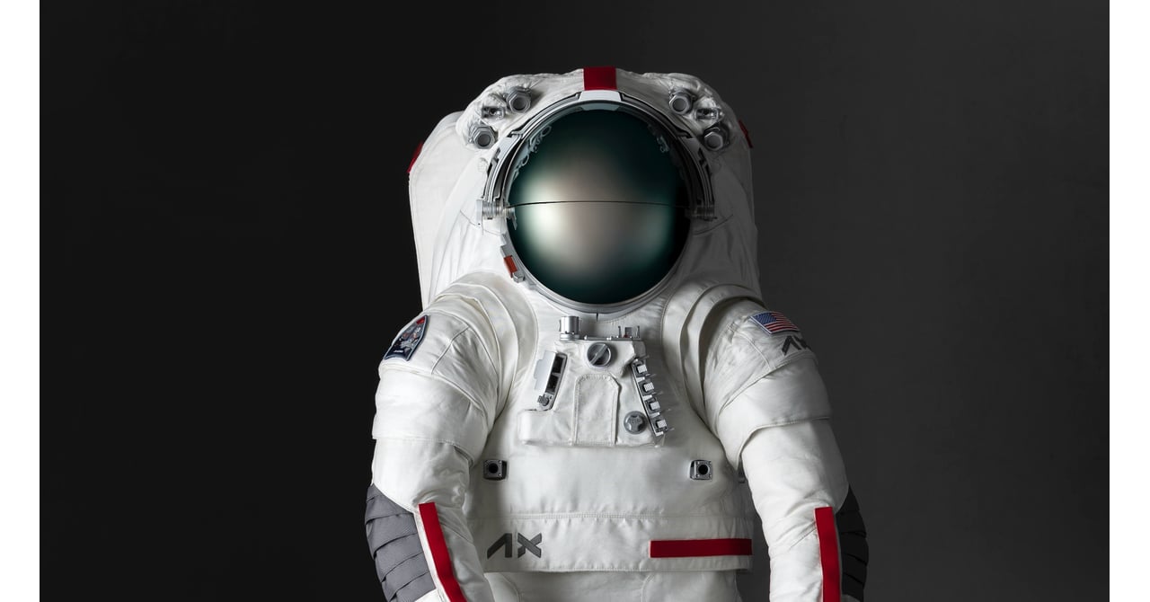 prada-axiom-spacesuit-003-