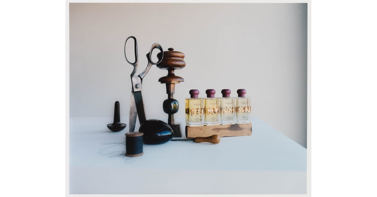 ジョー マローン ロンドン」が初のメンズコラボ 英国テーラーと紳士の