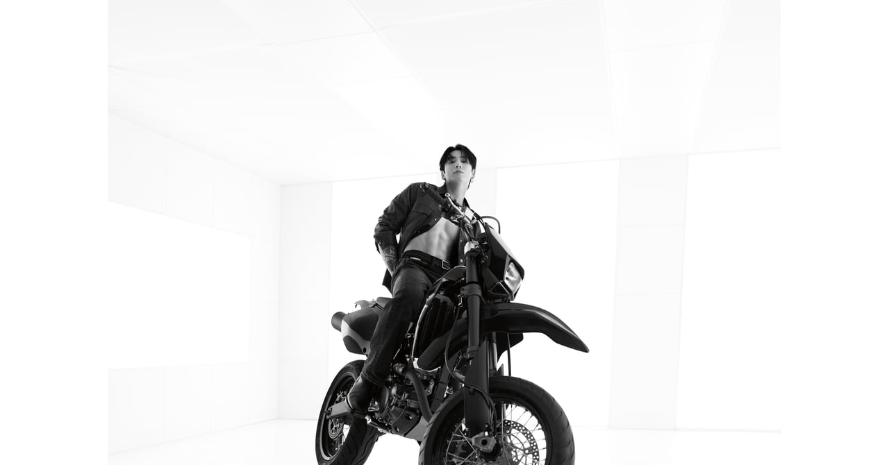 入手困難　  Jeans ジョングク着用モデル BTSジョングクを起用した2024年春の最新キャンペーンをCalvin Kleinが