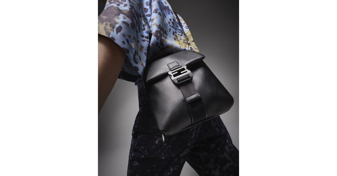 フェンディ　バック フェンディがメンズの新作「フェンディ フラックス クロスボディ