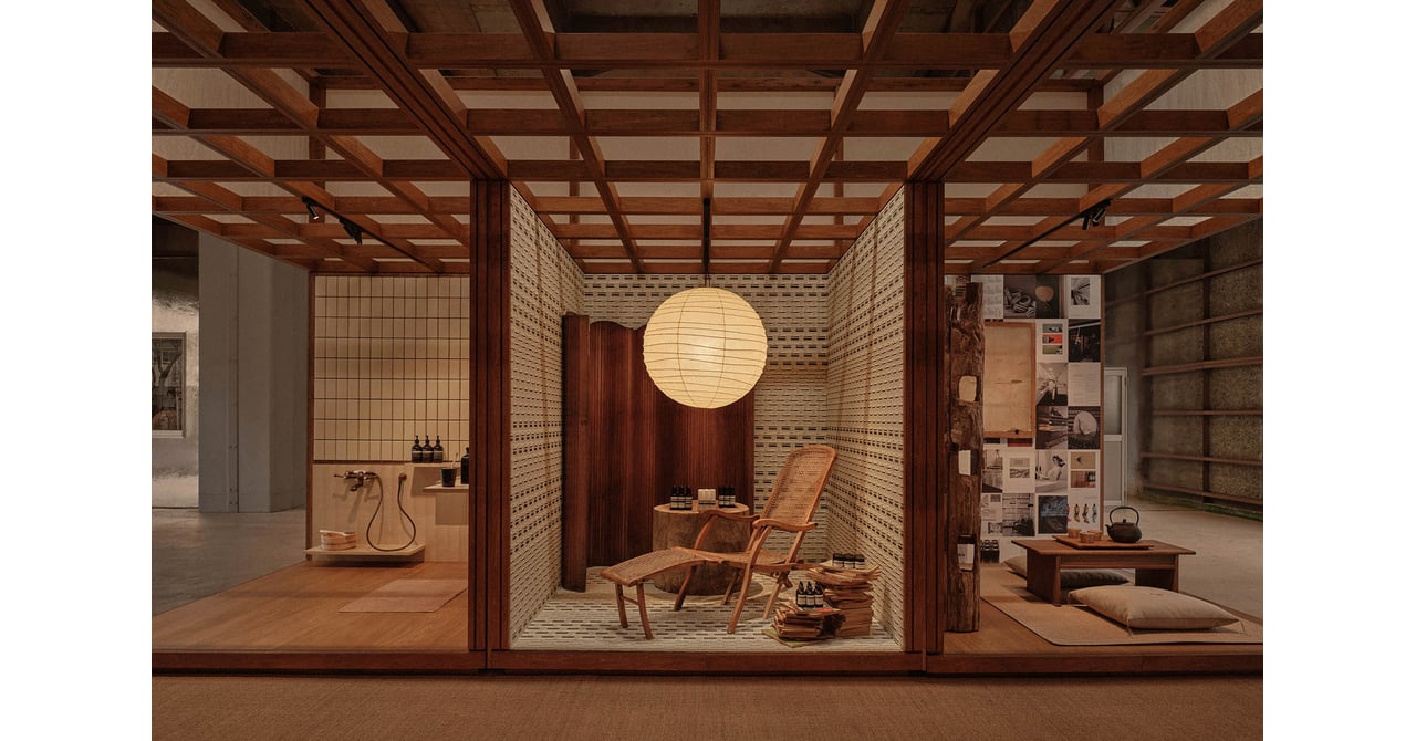 イソップ」が映画の居住空間を展開するセノグラフィーを東京・亀有で開催