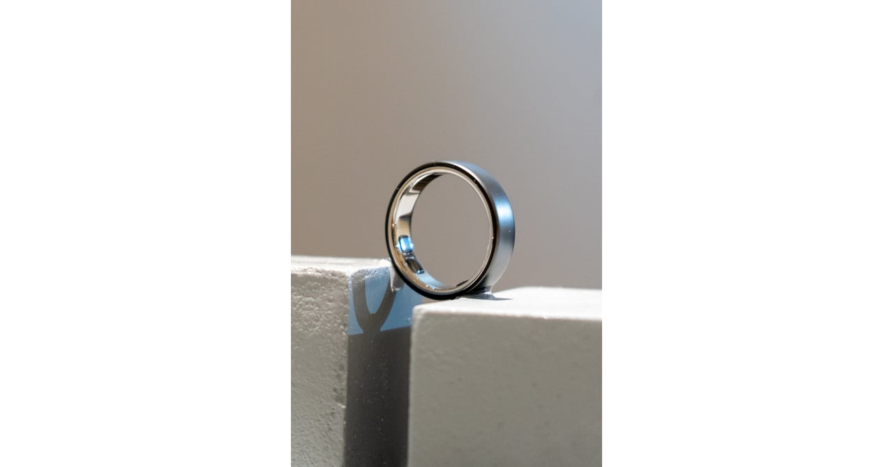 スマートリング「Oura Ring 5」が日本で発売 40%小型化