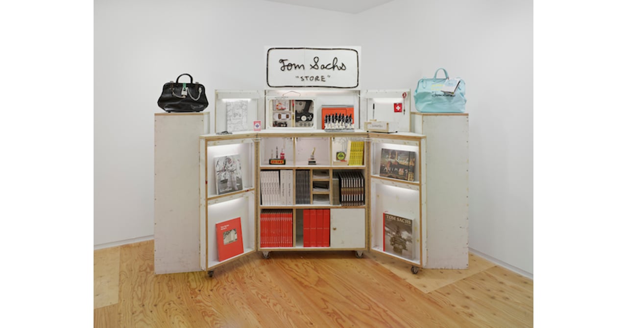 Tom_Sachs_hikarie_top.jpg