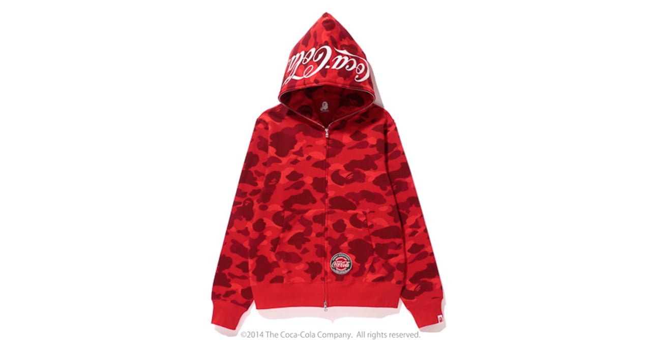 アベイシングエイプ✕Coca-Cola 赤迷彩柄エプロン A BATHING APE®とコカ・コーラ®のカプセルコレクション公開
