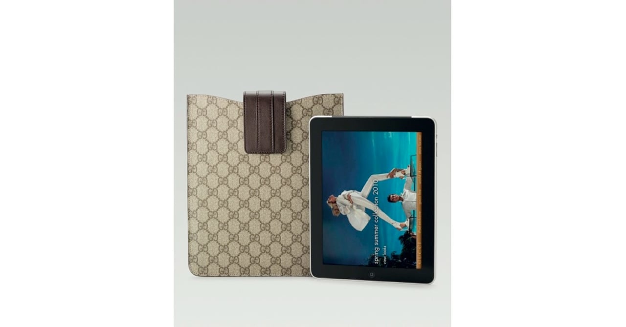 グッチGUCCI iPad ケース 1専用(第1世代) ラバーGG グッチのiPadケースは「オリジナルGGパターン」で3種類リリース