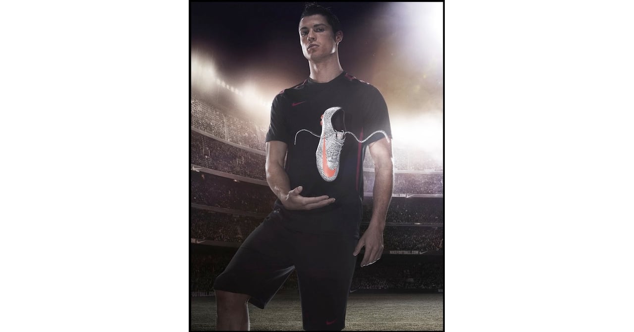 ロナウド Amazon.co.jp: スニーカー クリスティアーノ・ロナウド メンズ