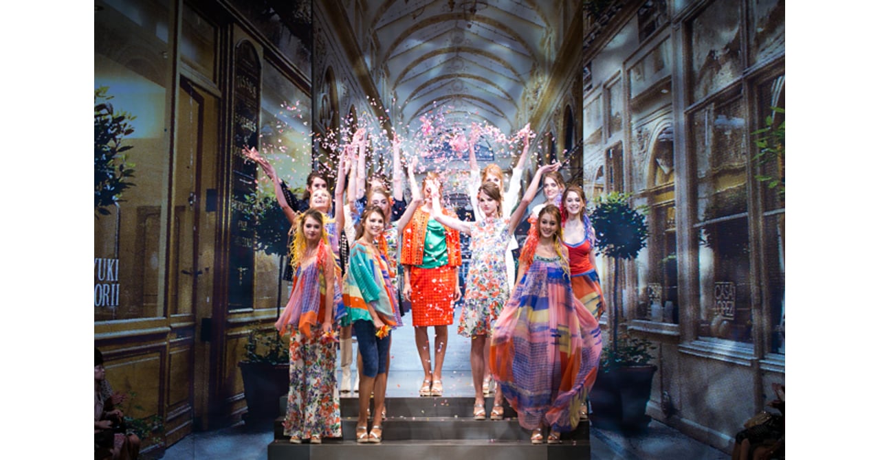 YUKI TORII INTERNATIONAL 2015春夏 | 東京 | 画像57枚 - FASHIONSNAP