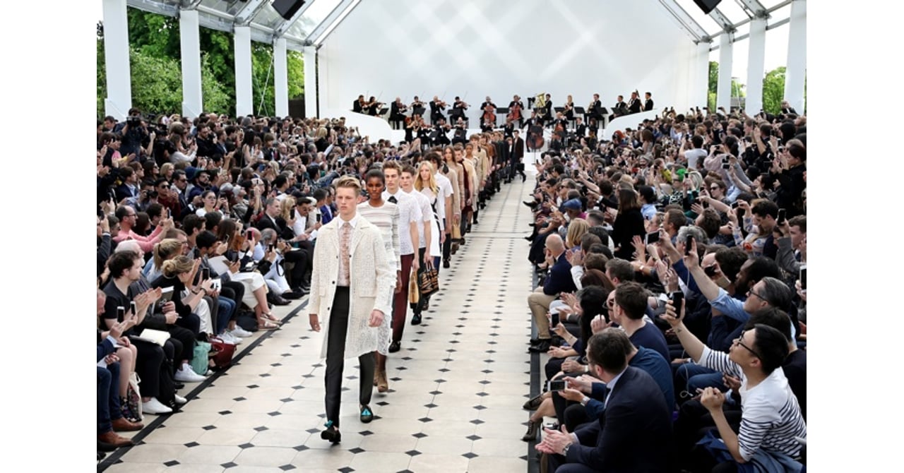 burberry_m16ss_001.jpg