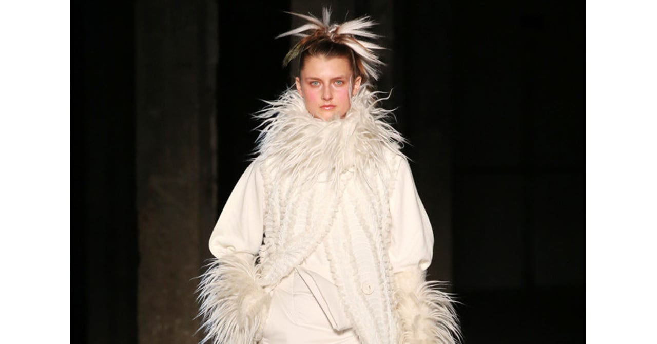 2018AW ISSEY MIYAKE 3D pleats フリンジ 宮前 ISSEY MIYAKE 2018-19秋冬 | パリ | 画像32枚 - FASHIONSNAP