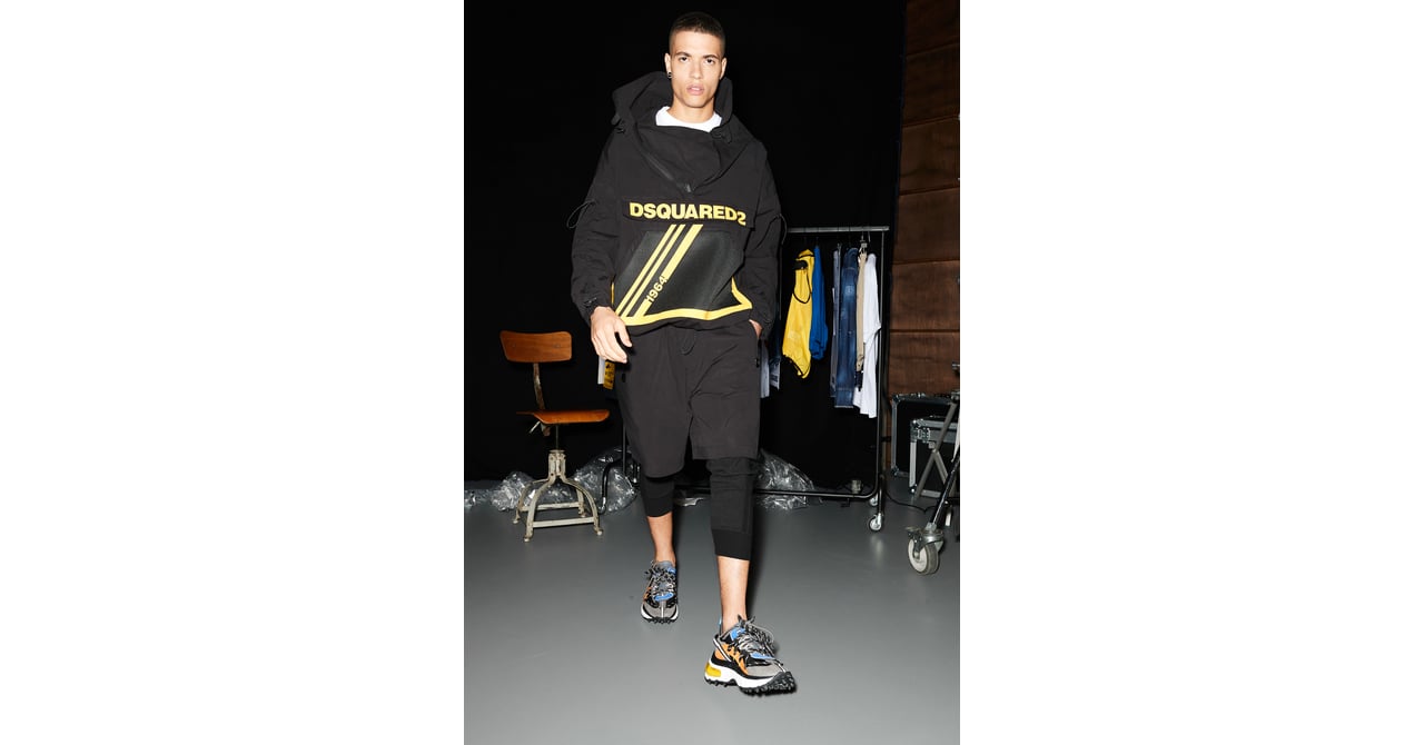 DSQUARED2 Best Fade プリントフーディ ☆完売必至☆】DSQUARED2 ☆ Best Fade プリントフーディ