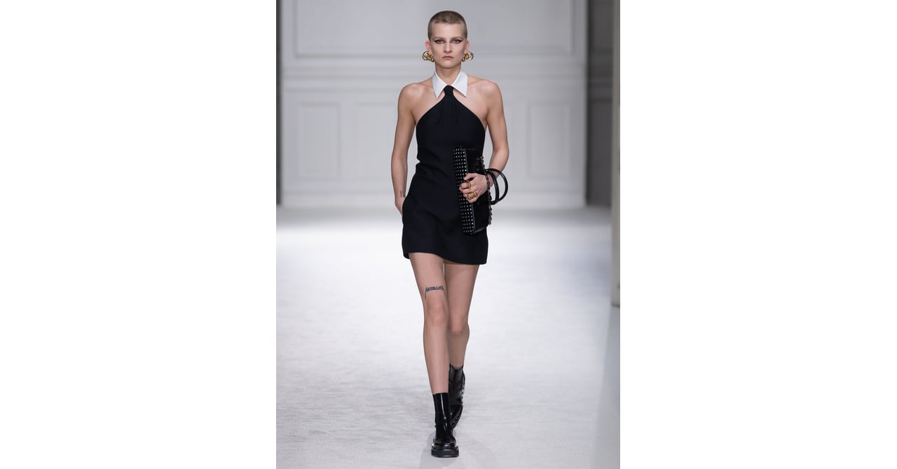 VALENTINO_23aw_top001.jpg