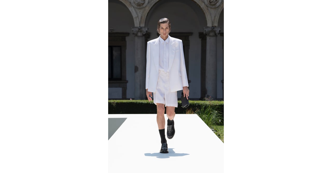 VALENTINO-Men's- 2024年春夏コレクション | ミラノ | 画像56枚