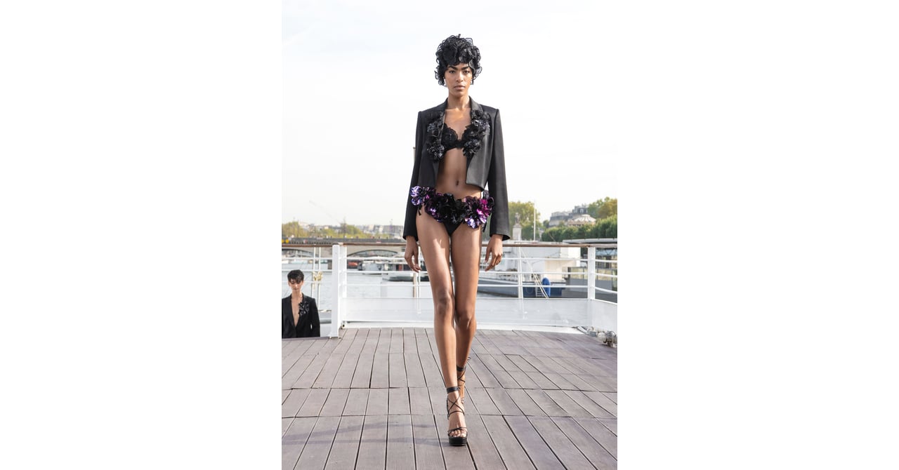 Emanuel Ungaro 2024年春夏コレクション | 画像30枚 - FASHIONSNAP
