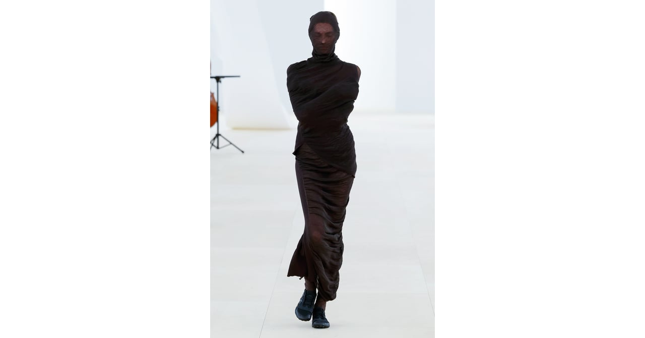 me by ISSEY MIYAKE 2024 SS ノースリーブ 未使用 ISSEY MIYAKE コレクション SPRING SUMMER 2024 – isseymiyake.com