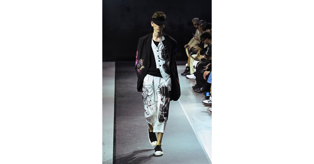 Yohji Yamamoto POUR HOMME 2025年春夏コレクション | パリ