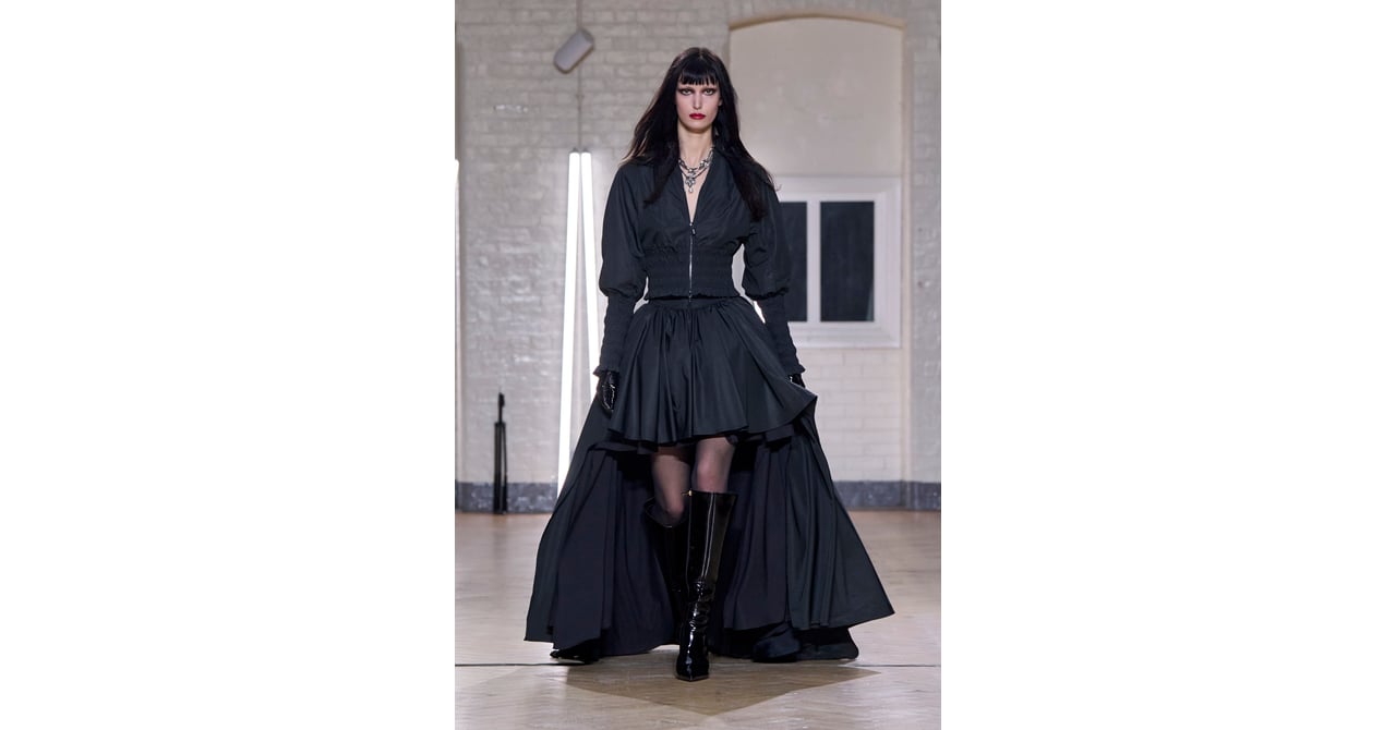 Mark Fast Graduate Collection MARK FAST 2025年秋冬コレクション | ロンドン | 画像40枚 - FASHIONSNAP