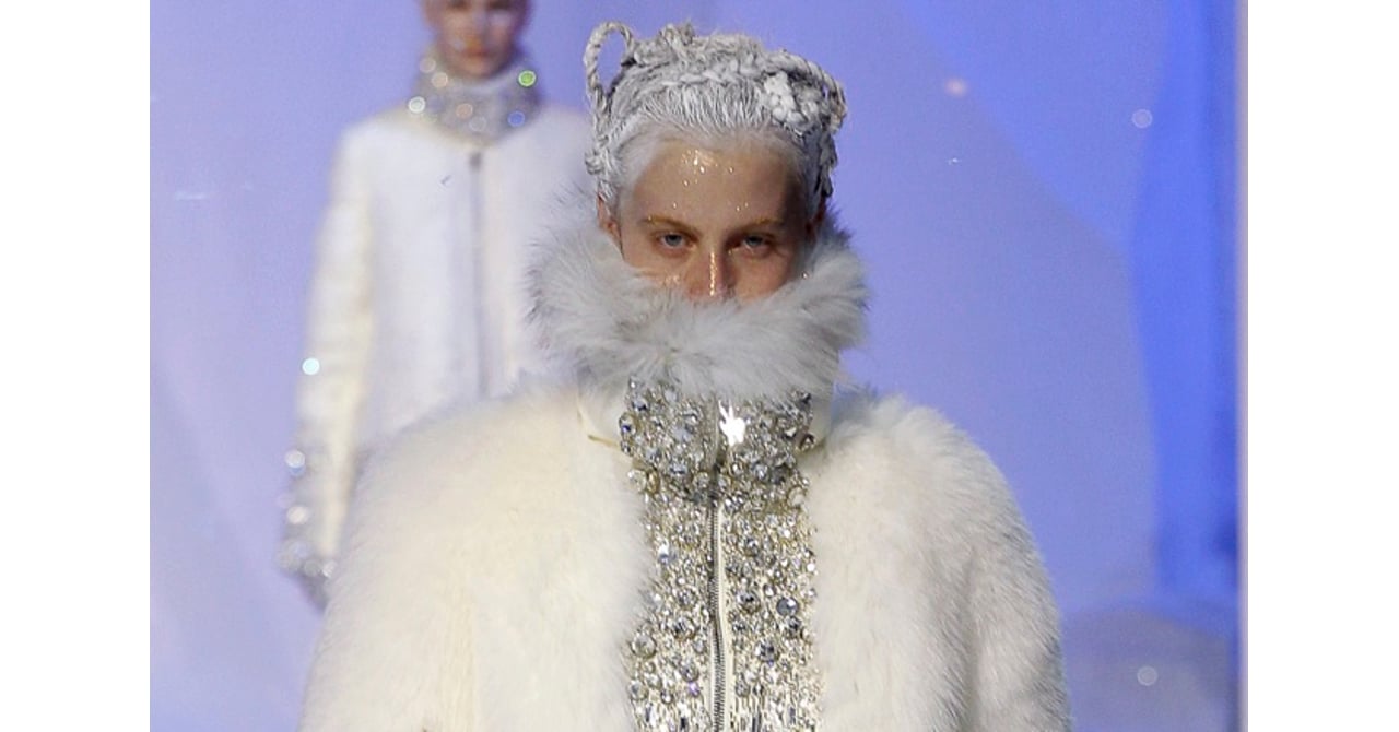 MONCLERGAMMEROUGE_2013aw_top_2.jpg