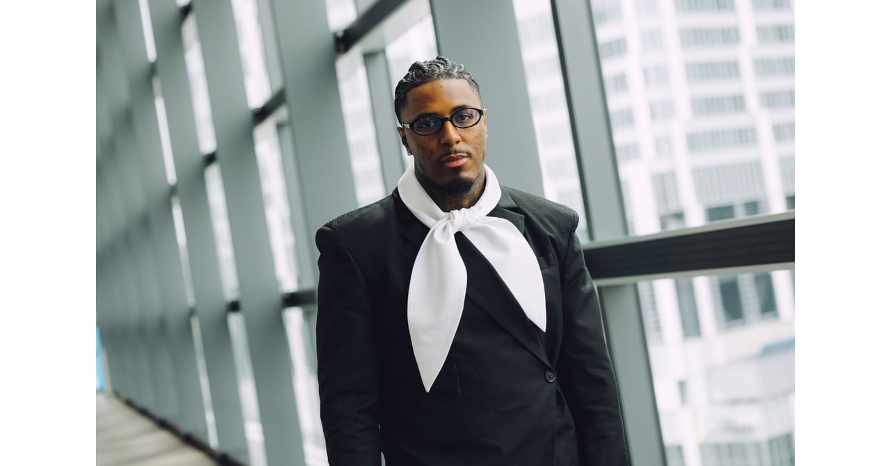 ストリートスタイル: Job: FOOTBALL PLAYER