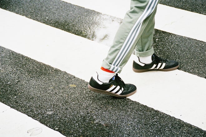 サッカーシューズから派生した「adidas SAMBA」の予期せぬ飛躍